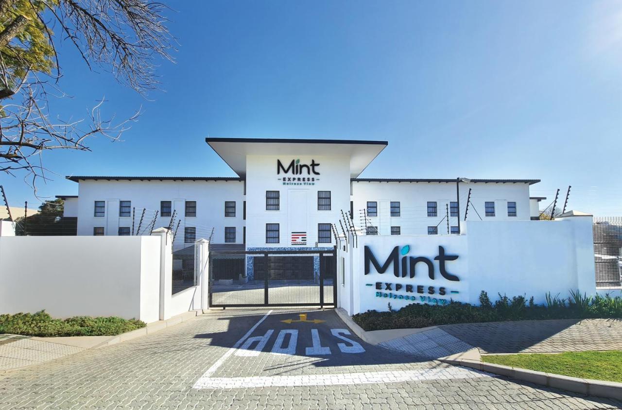 Mint Express Melrose View Apartment โจฮันเนสเบิร์ก ภายนอก รูปภาพ
