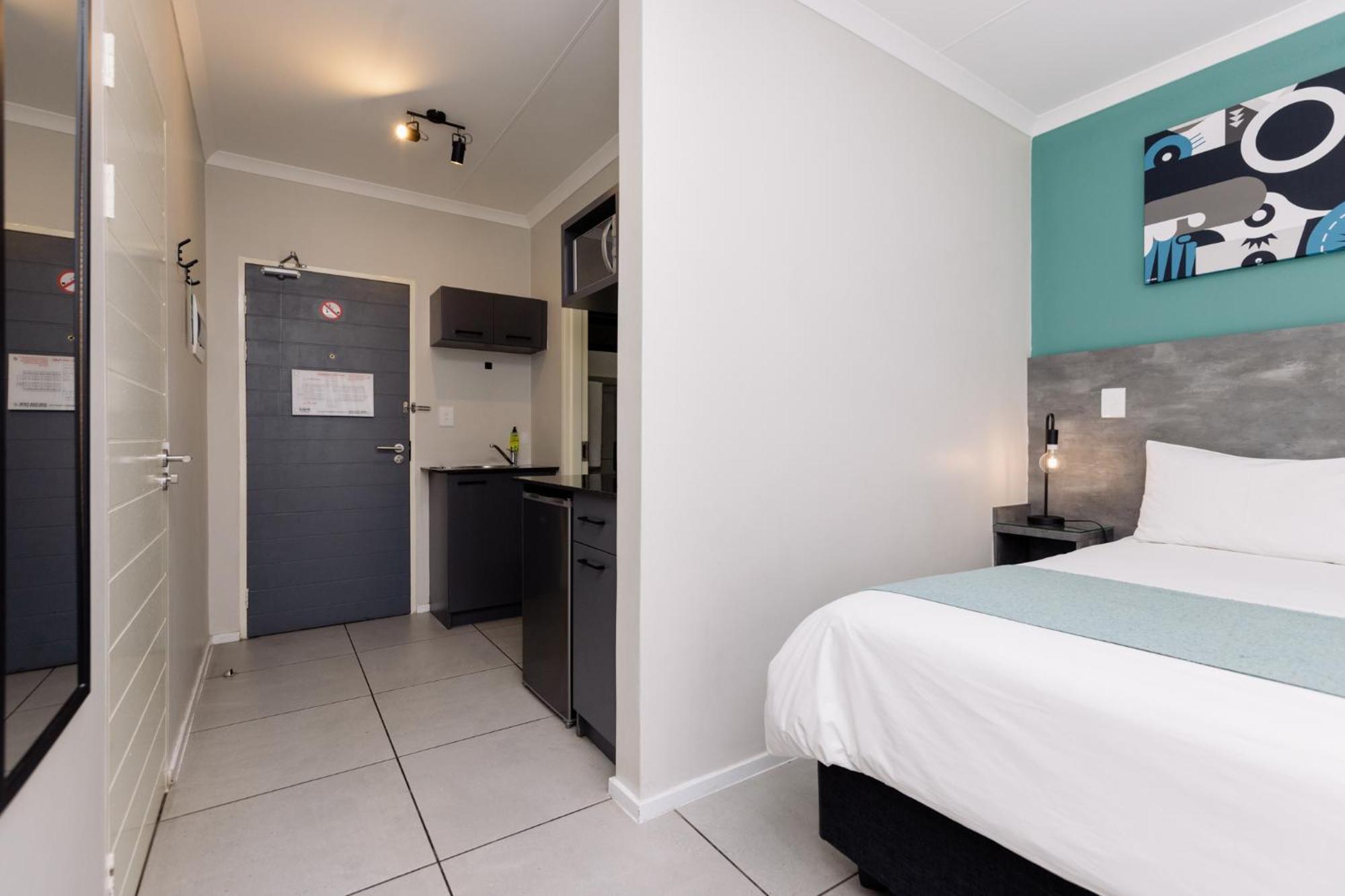 Mint Express Melrose View Apartment โจฮันเนสเบิร์ก ห้อง รูปภาพ