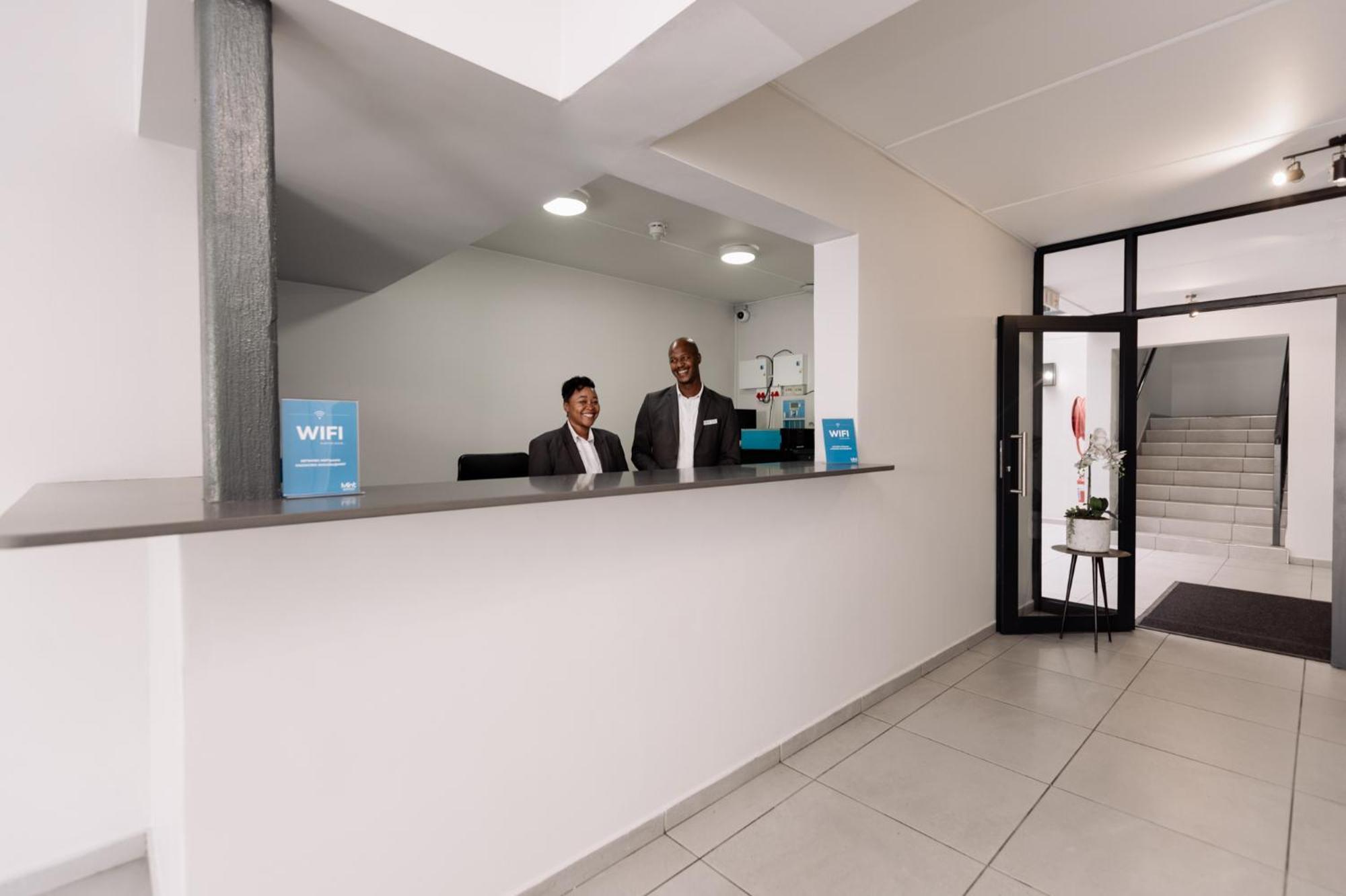 Mint Express Melrose View Apartment โจฮันเนสเบิร์ก ภายนอก รูปภาพ