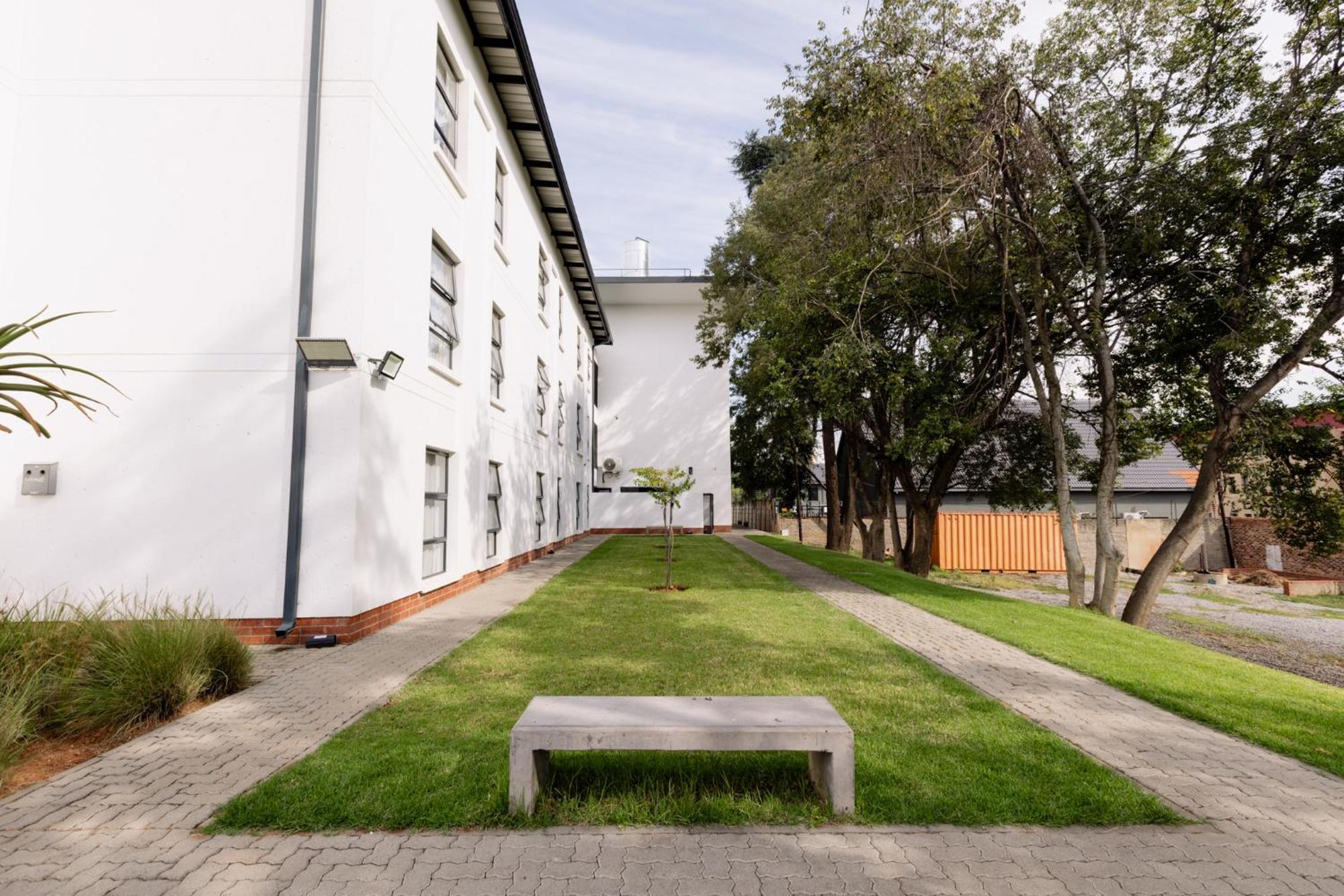 Mint Express Melrose View Apartment โจฮันเนสเบิร์ก ภายนอก รูปภาพ
